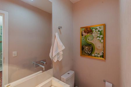 Casa à venda com 333m², 4 quartos e 4 vagasLavabo