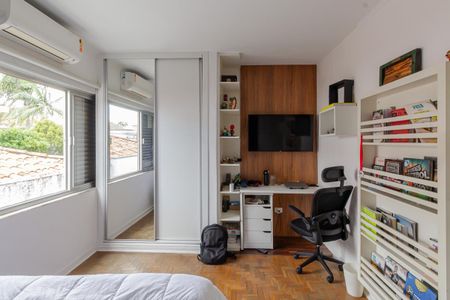 Casa à venda com 333m², 4 quartos e 4 vagasQuarto 2