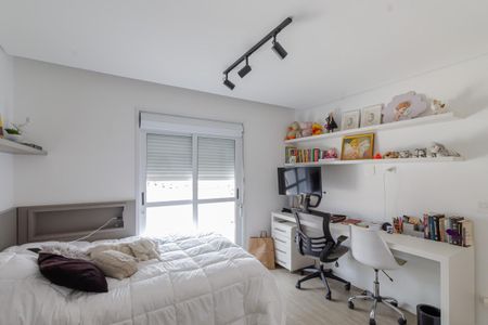 Casa à venda com 333m², 4 quartos e 4 vagasSuíte 1