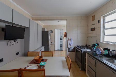 Casa à venda com 333m², 4 quartos e 4 vagasCozinha