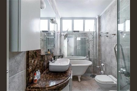 Apartamento à venda com 3 quartos, 165m² em Santa Cecilia, São Paulo