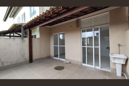 Casa à venda com 3 quartos, 102m² em Vargem Grande, Rio de Janeiro