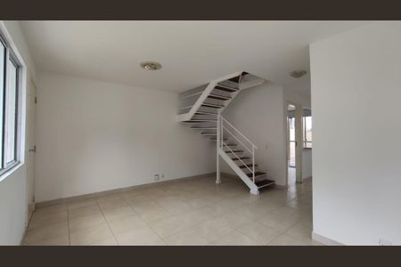 Casa à venda com 3 quartos, 102m² em Vargem Grande, Rio de Janeiro