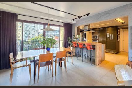 Apartamento à venda com 2 quartos, 125m² em Vila Ipojuca, São Paulo