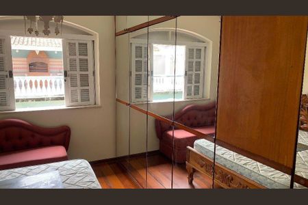 Casa à venda com 5 quartos, 200m² em Pendotiba, Niterói