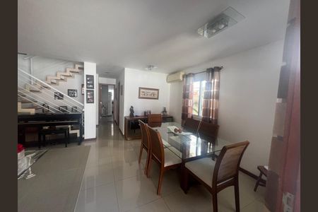 Casa à venda com 4 quartos, 280m² em Piratininga, Niterói