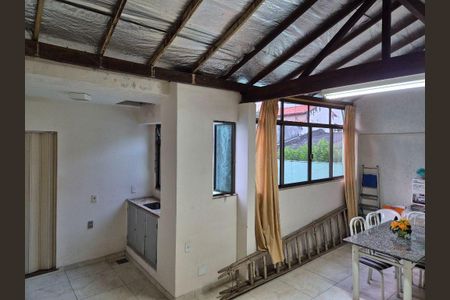 Casa à venda com 3 quartos, 180m² em Barreto, Niterói