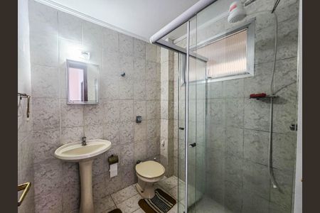 Banheiro de apartamento para alugar com 1 quarto, 91m² em Gonzaga, Santos