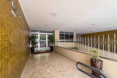 Apartamento à venda com 45m², 1 quarto e 1 vaga Apartamento à venda com 45m², 1 quarto e 1 vagaEntrada