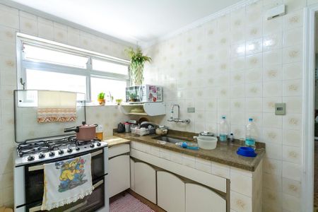 Casa à venda com 142m², 3 quartos e 2 vagas Casa à venda com 142m², 3 quartos e 2 vagasCozinha