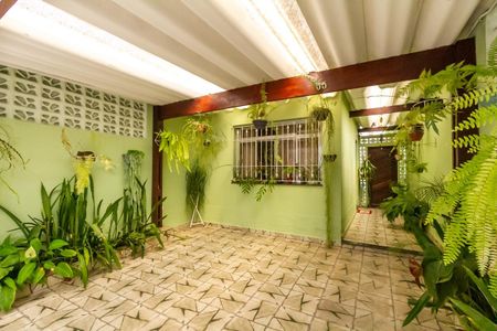 Casa à venda com 142m², 3 quartos e 2 vagas Casa à venda com 142m², 3 quartos e 2 vagasGaragem