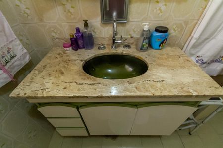 Casa à venda com 142m², 3 quartos e 2 vagas Casa à venda com 142m², 3 quartos e 2 vagasBanheiro