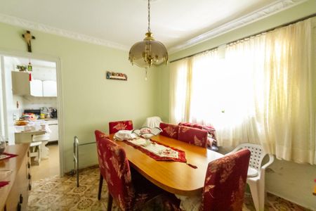 Casa à venda com 142m², 3 quartos e 2 vagas Casa à venda com 142m², 3 quartos e 2 vagasCopa