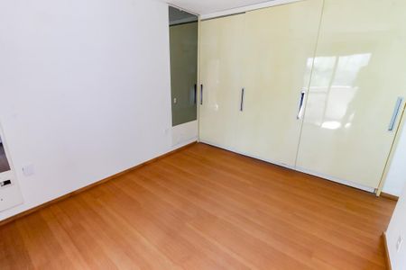 Apartamento para alugar com 151m², 2 quartos e 2 vagasSuíte