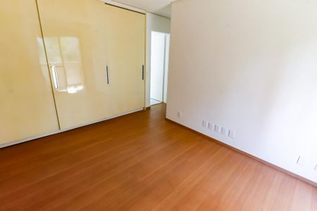 Apartamento para alugar com 151m², 2 quartos e 2 vagasSuíte