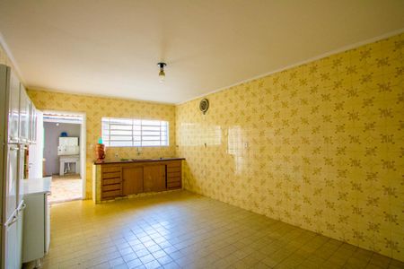 Casa para alugar com 160m², 2 quartos e 2 vagasCozinha