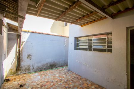 Casa para alugar com 160m², 2 quartos e 2 vagasQuintal