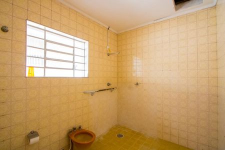 Casa para alugar com 160m², 2 quartos e 2 vagasBanheiro Social 1