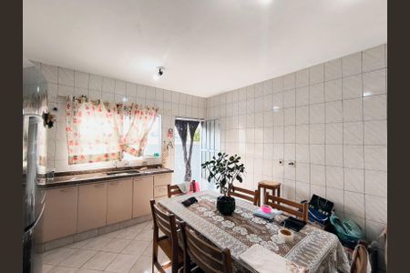 Casa para alugar com 223m², 4 quartos e 6 vagasCozinha