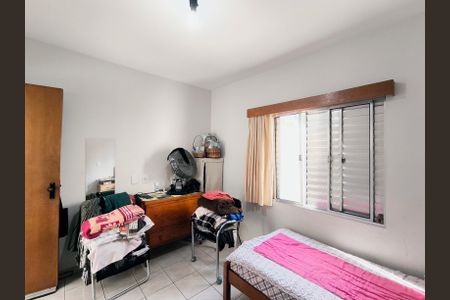 Casa para alugar com 223m², 4 quartos e 6 vagasQuarto Fundos