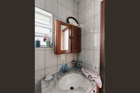 Casa para alugar com 223m², 4 quartos e 6 vagasBanheiro Fundos