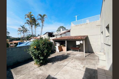 Casa para alugar com 223m², 4 quartos e 6 vagasQuintal