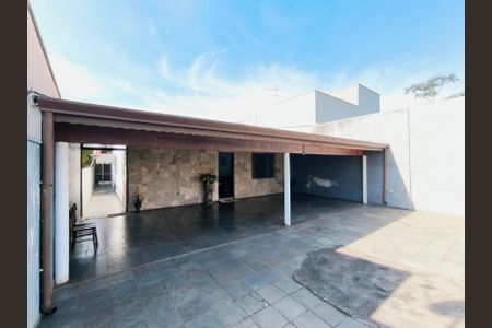 Casa para alugar com 223m², 4 quartos e 6 vagasGaragem