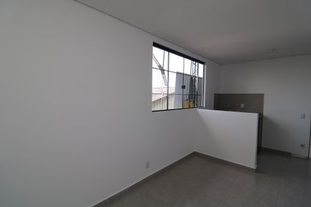Sala de kitnet/studio para alugar com 1 quarto, 40m² em Vila Nova York, São Paulo