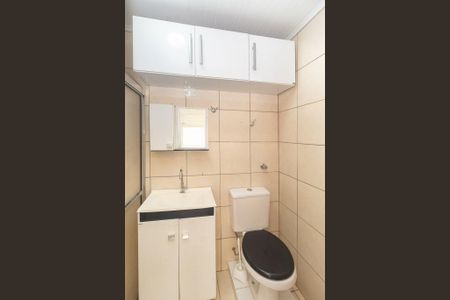 Banheiro de apartamento para alugar com 1 quarto, 40m² em Partenon, Porto Alegre