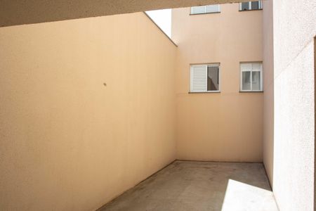 Apartamento para alugar com 44m², 2 quartos e 1 vagaGaragem