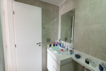 Apartamento à venda com 72m², 2 quartos e 1 vaga Apartamento à venda com 72m², 2 quartos e 1 vagaBanheiro da suíte