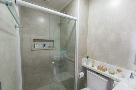 Apartamento à venda com 72m², 2 quartos e 1 vaga Apartamento à venda com 72m², 2 quartos e 1 vagaBanheiro Social