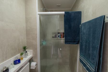 Apartamento à venda com 72m², 2 quartos e 1 vaga Apartamento à venda com 72m², 2 quartos e 1 vagaBanheiro da suíte