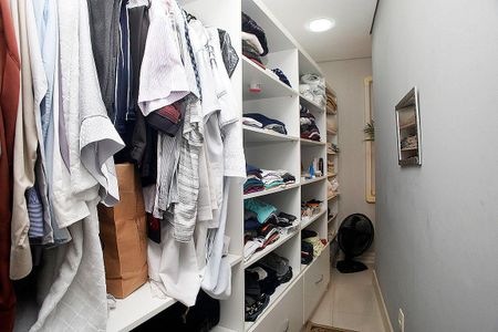 Apartamento à venda com 65m², 2 quartos e sem vagaQuarto 1 - Detalhe Closet