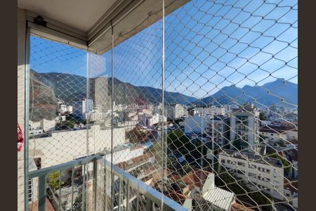 Apartamento à venda com 190m², 3 quartos e 2 vagasVaranda