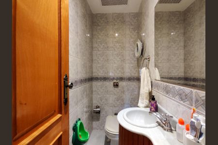 Apartamento à venda com 190m², 3 quartos e 2 vagasLavabo