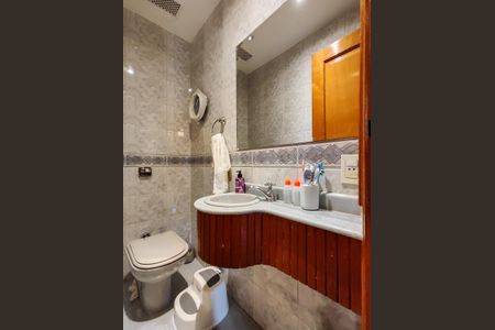 Apartamento à venda com 190m², 3 quartos e 2 vagasLavabo