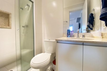 Apartamento para alugar com 77m², 2 quartos e 1 vaga Apartamento para alugar com 77m², 2 quartos e 1 vagaBanheiro da Suíte