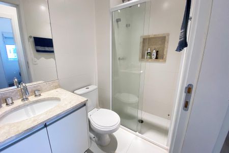 Apartamento para alugar com 77m², 2 quartos e 1 vaga Apartamento para alugar com 77m², 2 quartos e 1 vagaBanheiro