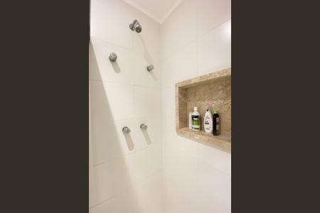 Apartamento para alugar com 77m², 2 quartos e 1 vaga Apartamento para alugar com 77m², 2 quartos e 1 vagaBanheiro