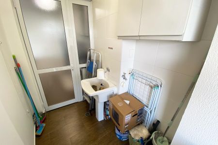 Apartamento para alugar com 77m², 2 quartos e 1 vaga Apartamento para alugar com 77m², 2 quartos e 1 vagaÁrea de Serviço