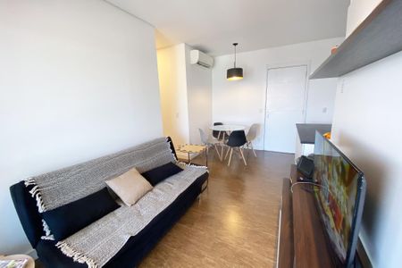 Sala de apartamento para alugar com 2 quartos, 77m² em Pinheiros, São Paulo