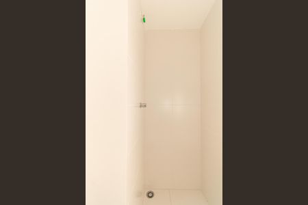 Apartamento para alugar com 32m², 2 quartos e sem vaga Apartamento para alugar com 32m², 2 quartos e sem vagaBanheiro