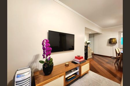 Apartamento à venda com 86m², 2 quartos e 1 vaga Apartamento à venda com 86m², 2 quartos e 1 vagaSala