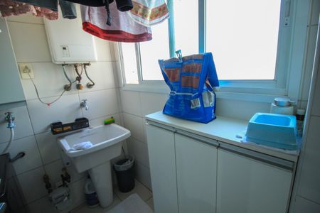 Apartamento à venda com 74m², 3 quartos e 1 vaga Apartamento à venda com 74m², 3 quartos e 1 vagaÁrea de Serviço