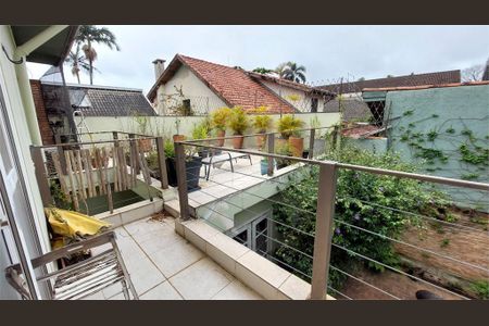 Casa à venda com 3 quartos, 228m² em Granja Julieta, São Paulo