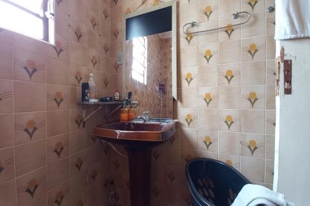 Casa à venda com 101m², 3 quartos e 1 vaga Casa à venda com 101m², 3 quartos e 1 vagaBanheiro da Suíte