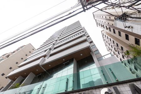 Apartamento para alugar com 120m², 3 quartos e 2 vagas Apartamento para alugar com 120m², 3 quartos e 2 vagasFachada