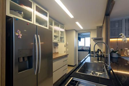 Apartamento para alugar com 110m², 2 quartos e 2 vagasCozinha