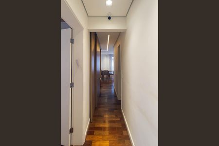 Corredor de apartamento para alugar com 2 quartos, 110m² em Santa Cecilia, São Paulo